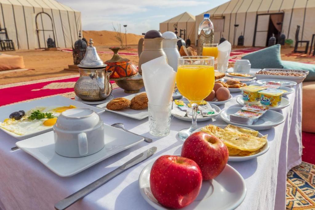 Hotel Ahlam Luxury Camp Merzouga Exterior foto